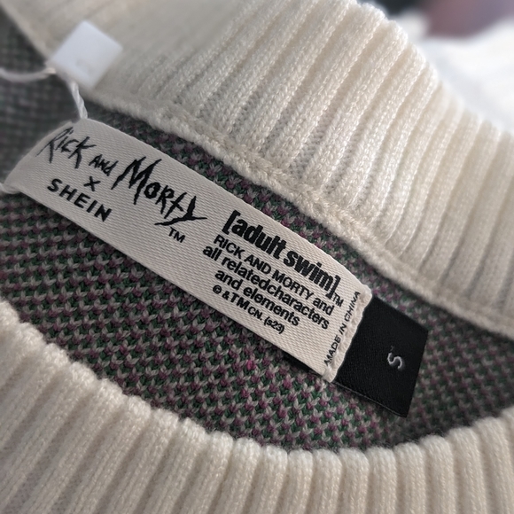 NWT Rick and Morty Sooooooper Soft Sweater - Picture 6 of 8